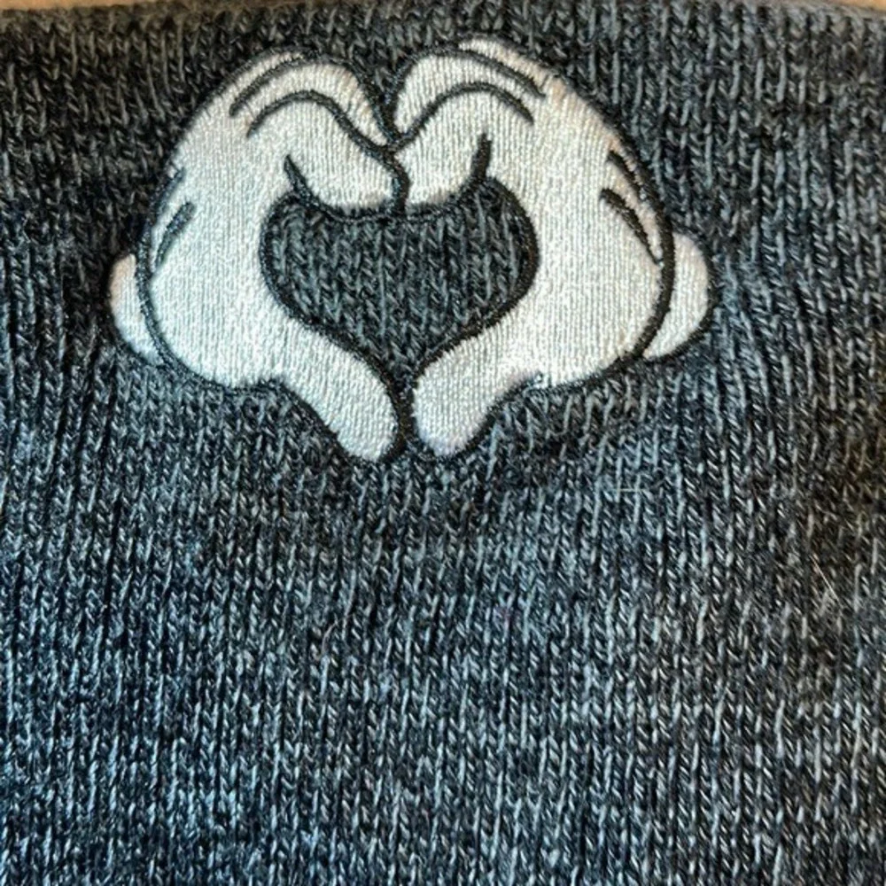 Disney Mickey‎ Mouse Women's Girls Love Pom-Pom Beanie Hat One Size NEW
